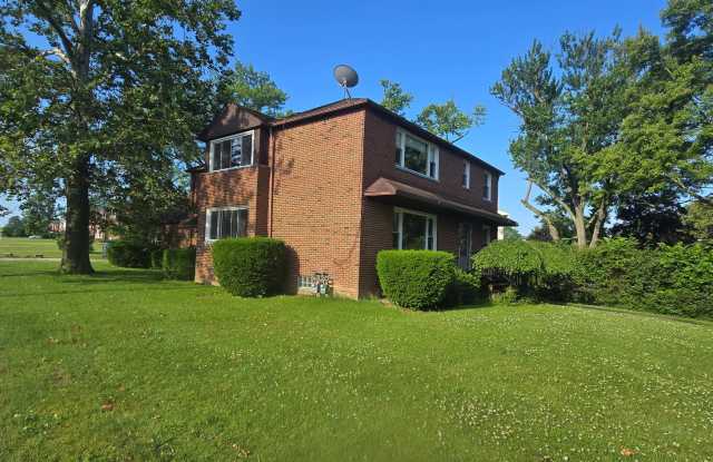 Photo of 3982 Meadowbrook - up