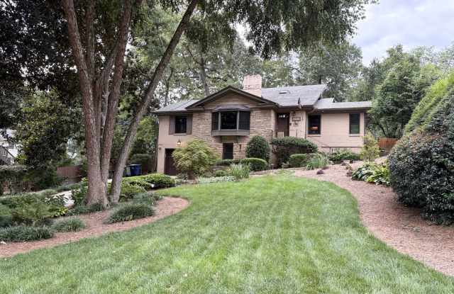 654 Upton Road Northwest