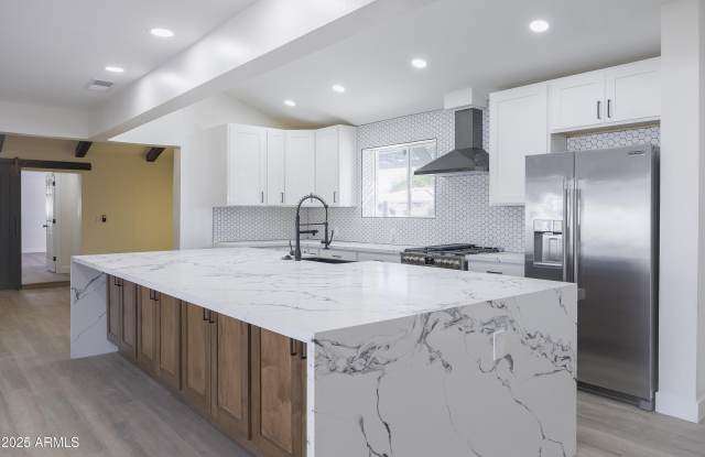 Photo of 4148 N WESTVIEW Drive