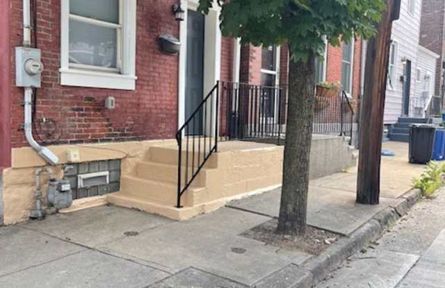 Cozy Home - Lawrenceville