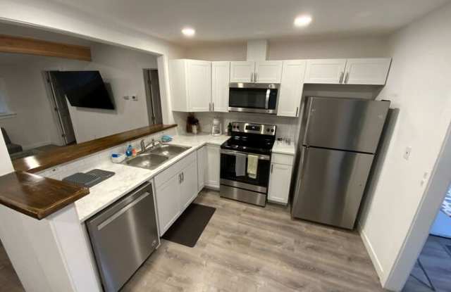 714 3rd Street Northwest