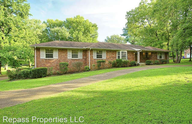 713 Farrell Rd - 713 Farrell Road, Oak Hill, TN 37220