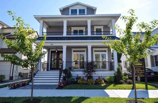 108 N Pembroke Ave