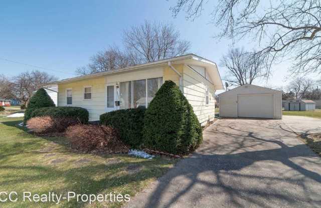 2834 27th Ave