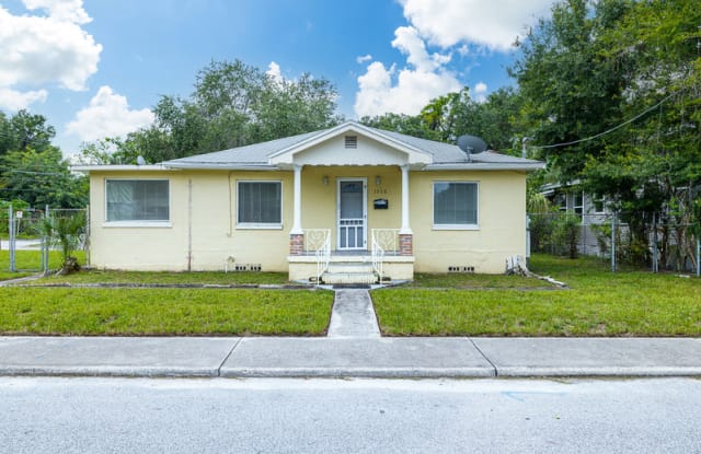 1313 E 29th Ave - 1313 East 29th Avenue, Tampa, FL 33605