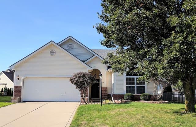 11526 Moss Rock Ct - 11526 Moss Rock Court, Fishers, IN 46037