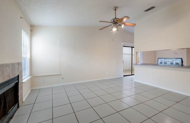 Comfortable Living on Coral Field Dr