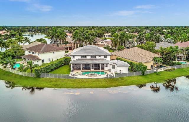 2505 Hunters Run Way