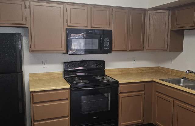 6156 E GREENWAY Street unit: 3