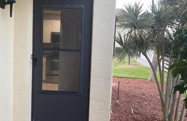 325 S Banana River Boulevard unit: 501