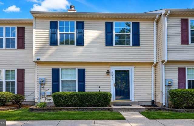 45275 Elkton Lane