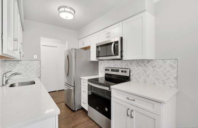 114 Nottingham Road unit: H