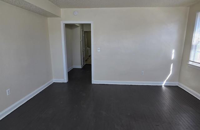 604 MELLON Street SE unit: 3