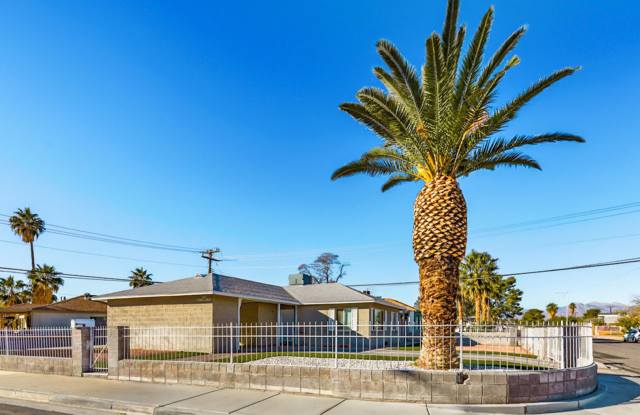 Nicely Updated 2 Bed, 1 Bath Single Story Home In Established Neighborhood