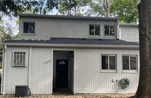 Photo of 7920 Horse Chestnut Ln