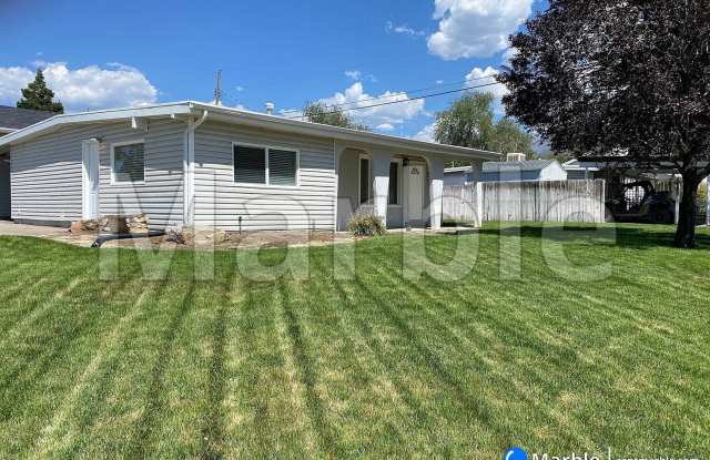 731 E Geranium St - 731 Geranium Street, White City, UT 84094