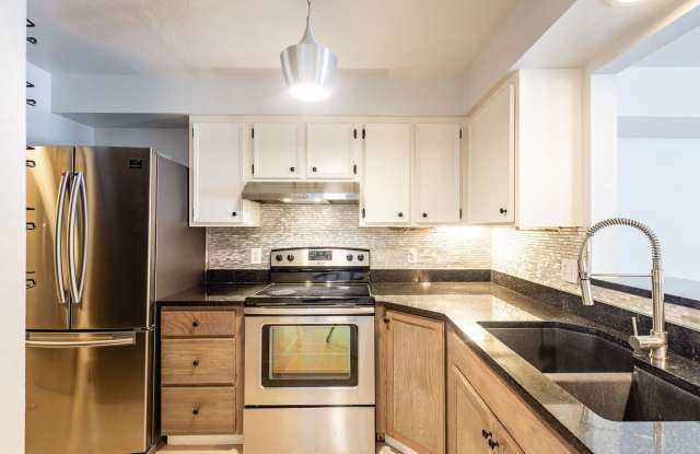 Photo of Newly Renovated 2 Bed 1.5 Bath Townhouse