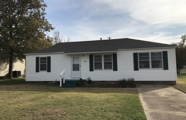 303 E. 12th Place - 303 East 12th Place, Claremore, OK 74017