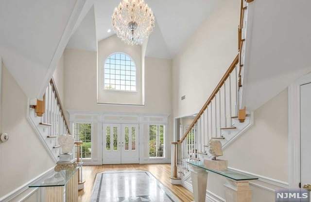 70 Sherwood Road