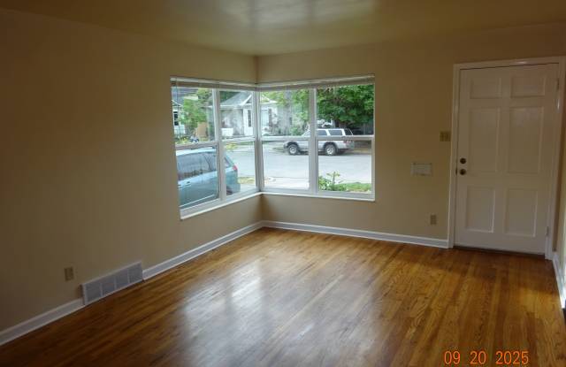 349 Roosevelt Avenue