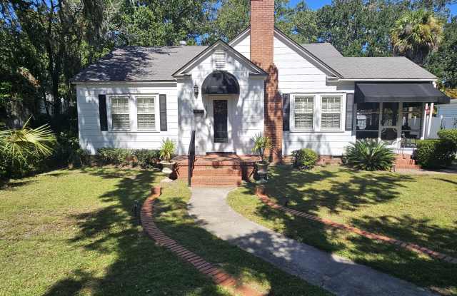 Photo of 2105 North Street
