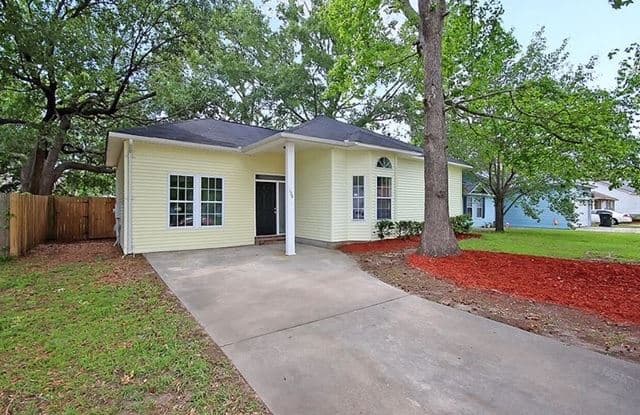 138 Pecan Grove Ave - 138 Pecan Grove Avenue, Goose Creek, SC 29445