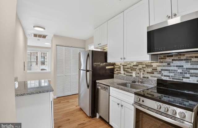 1648 PARK Road NW unit: 5