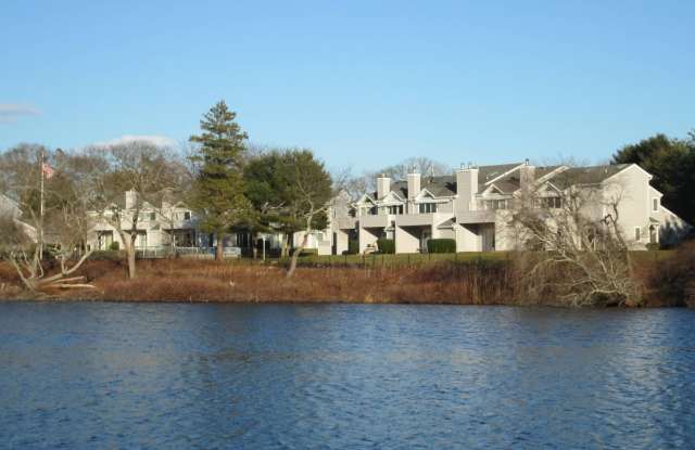 34 Montauk Highway