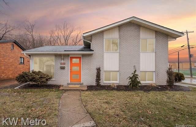 202 BROADACRE Avenue - 202 Broadacre Avenue, Clawson, MI 48017