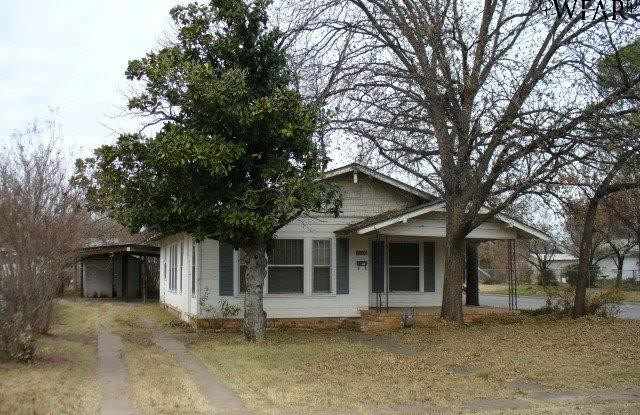 2000 PEARL AVENUE