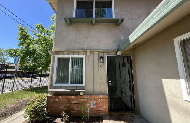 MOVE IN SPECIAL! $100 OFF FIRST 2 MONTHS OF RENT!!! 2 BEDROOM 1 BATH