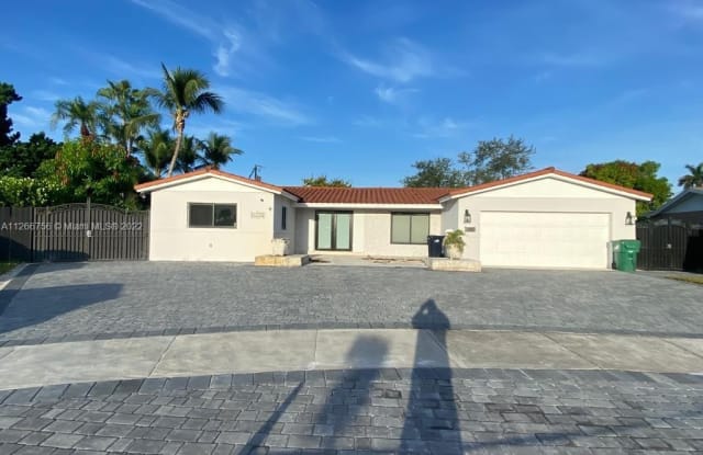 2918 SW 126th Ave - 2918 Southwest 126th Avenue, Tamiami, FL 33175