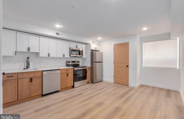 Photo of 2502 N 10TH Street unit: 1