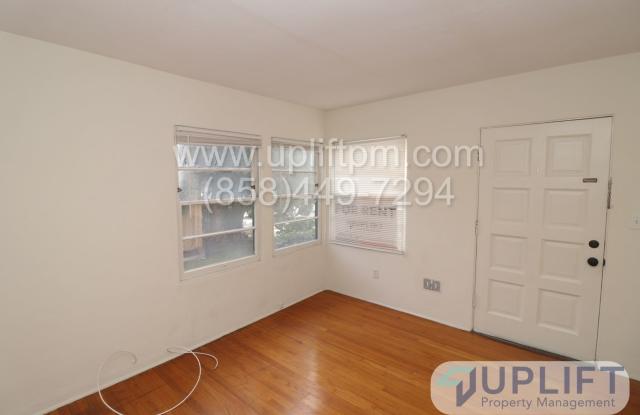 $500 off move in special! 1 bedroom end unit in small landscaped community