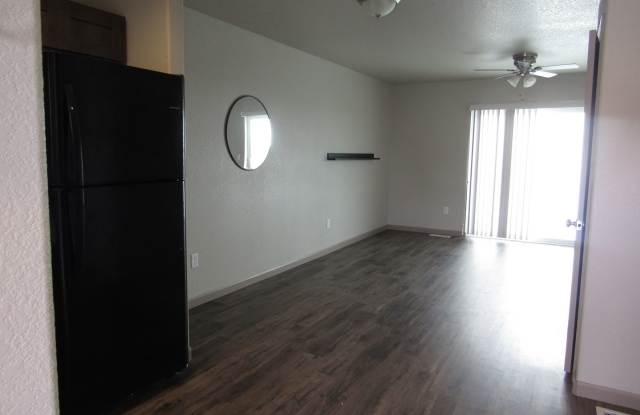 Amazing Newer Westside Townhouse