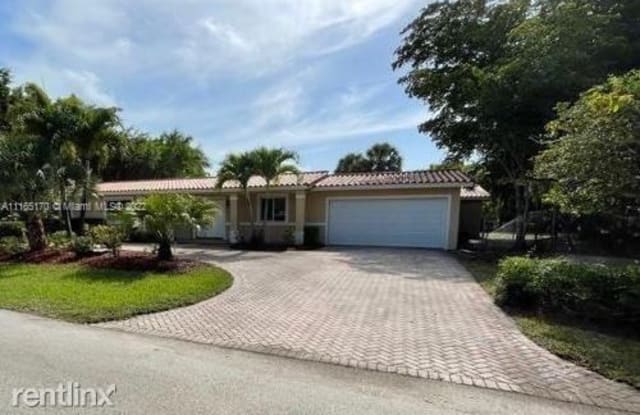 9800 SW 73rd Ct - 9800 SW 73rd Ct, Pinecrest, FL 33156