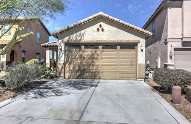 894 West Calle Sauce Blanco