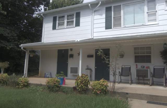 Photo of 604 East Sevier Heights - 2