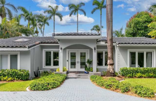 913 Coconut Dr
