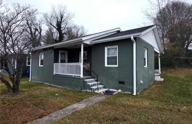 Photo of 902 N South Street