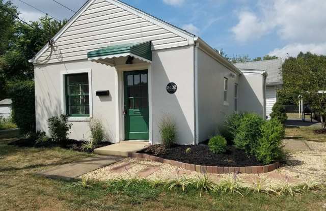 Fully Furnished 1BR near Grandin Village - 2402 Denniston Avenue Southwest, Roanoke, VA 24015