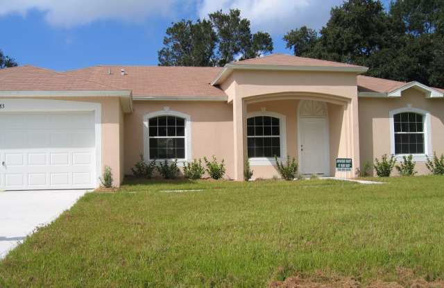 4/2/2 With screened in porch in Indian Trails area!