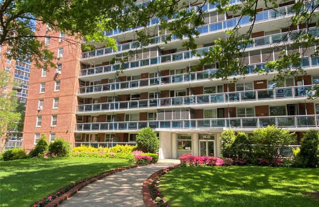 98-05 63 Road unit: 1C