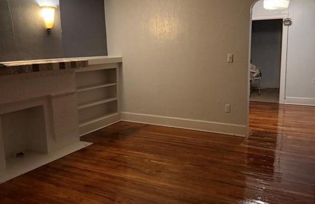 1537 NW 45th Street