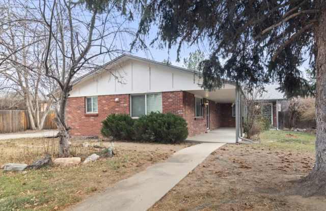 Photo of 8152 Ames Way