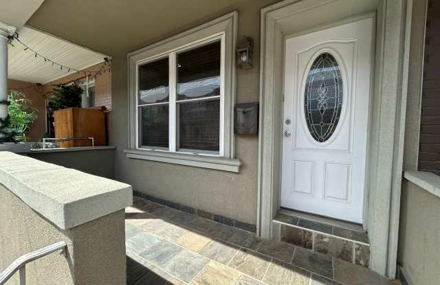 2828 S SYDENHAM STREET