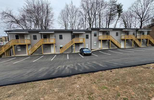 Newly Remodeled 1 Bedroom Apartment