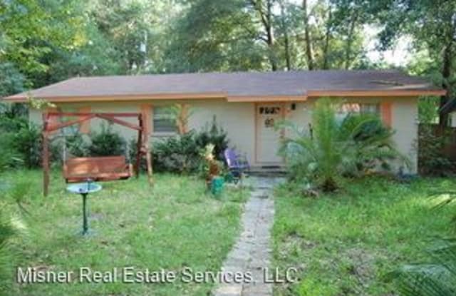 1235 N.W. 33 Place - 1235 Northwest 33rd Place, Gainesville, FL 32609