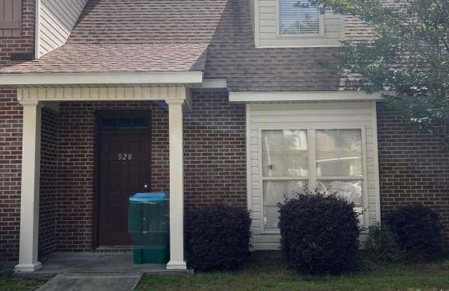 Photo of 928 Jefferson Drive