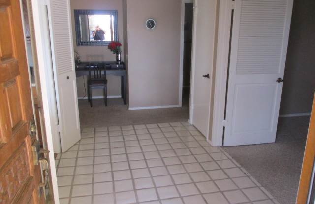8202 N 21ST Drive